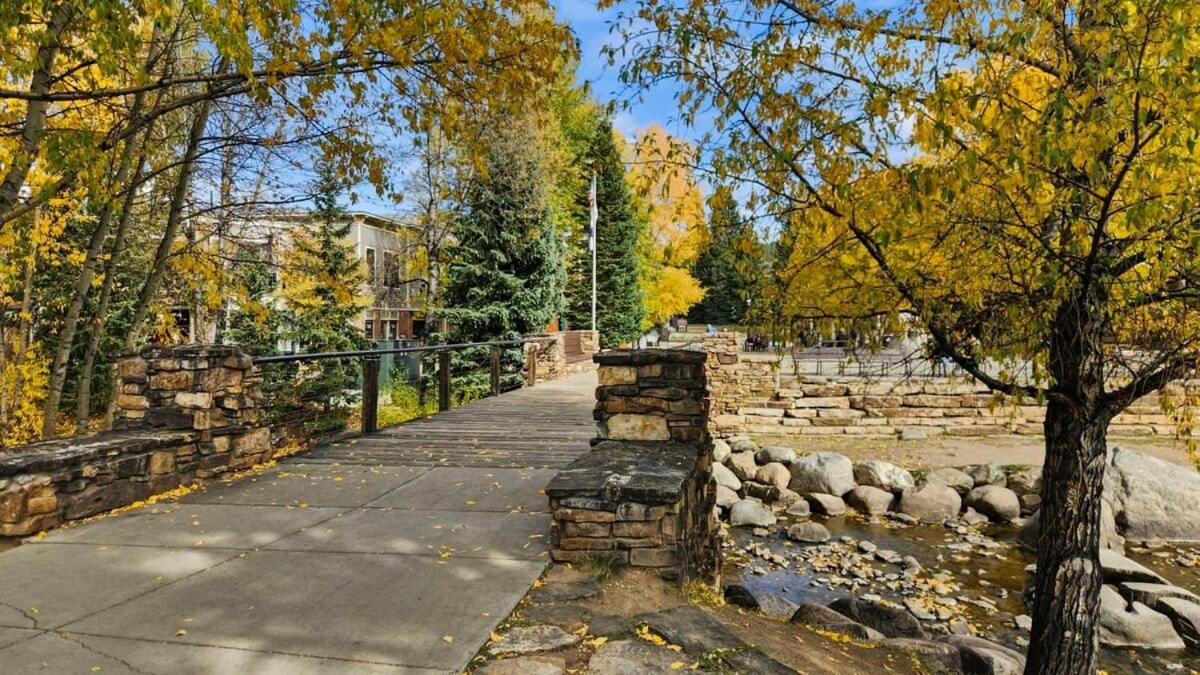 ברקנרידג' Cozy Studio With Shared Pool -3 Min To Ski Lift מראה חיצוני תמונה