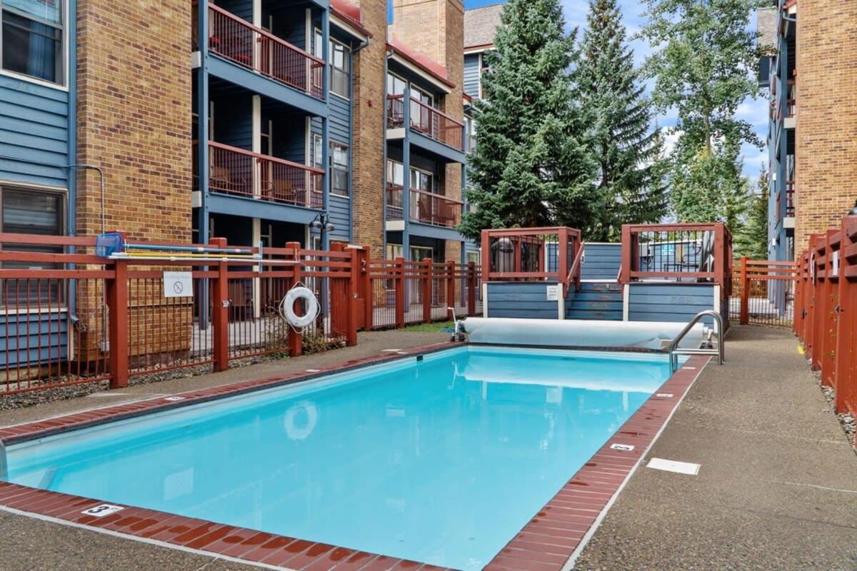 ברקנרידג' Cozy Studio With Shared Pool -3 Min To Ski Lift מראה חיצוני תמונה